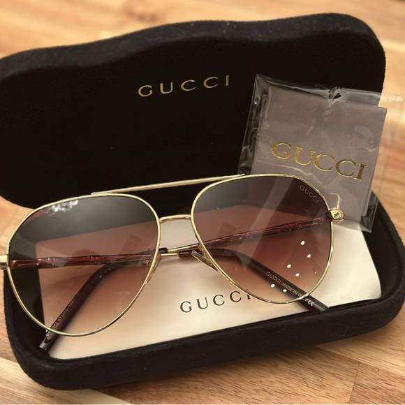 Gucci Sunglasses - Picture 1 of 7